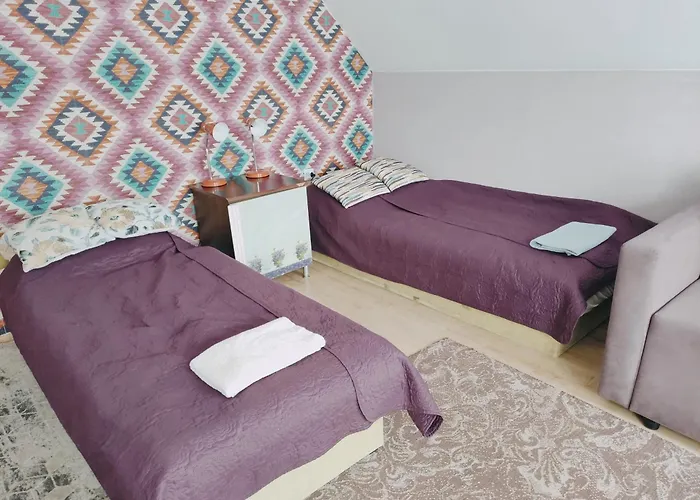 Siedem Ogrodow - W Domku Kucharza Lowicz Walecki