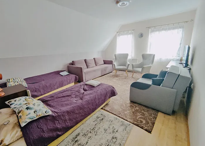 Siedem Ogrodow - W Domku Kucharza Apartman Lowicz Walecki